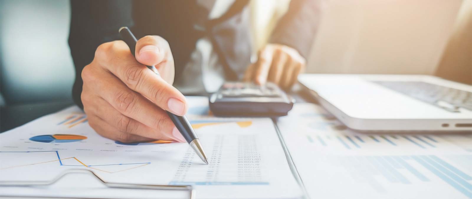 Cursos Administración y Finanzas - Grupo IOE Cursos Administración y Finanzas - Grupo IOE